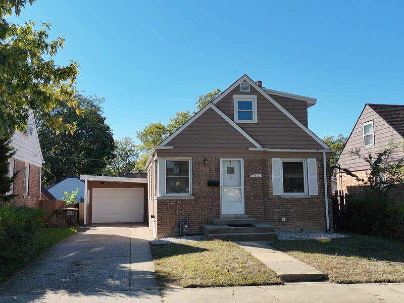17950 School Street Lansing IL 60438