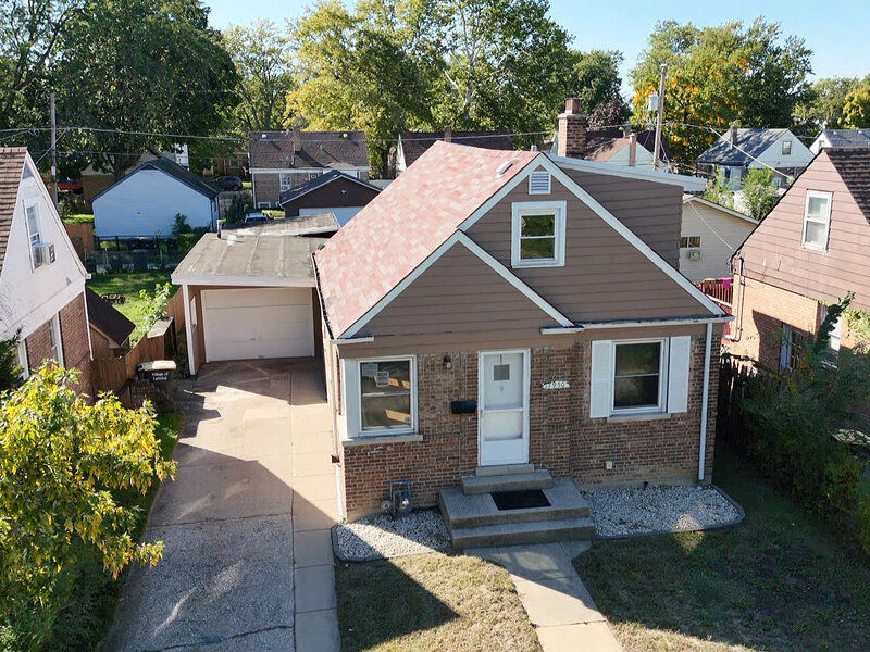 17950 School Street Lansing IL 60438