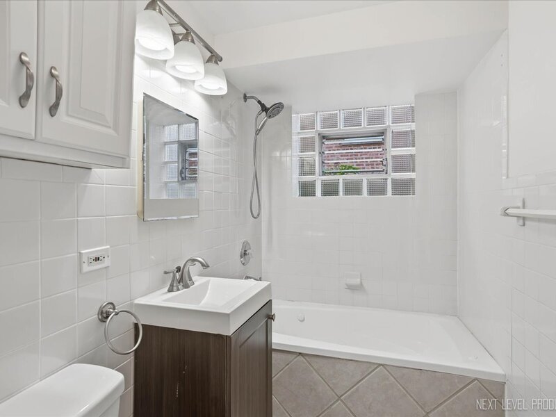 2711 N 72nd Court Elmwood Park IL 60707