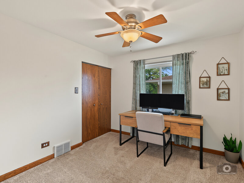 15224 Walnut Road Oak Forest IL 60452