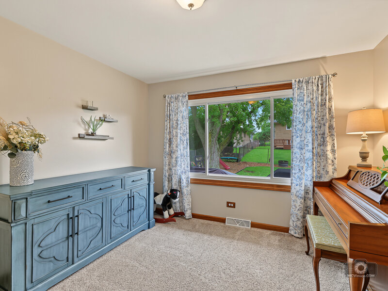 15224 Walnut Road Oak Forest IL 60452