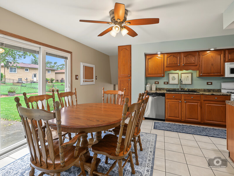 15224 Walnut Road Oak Forest IL 60452
