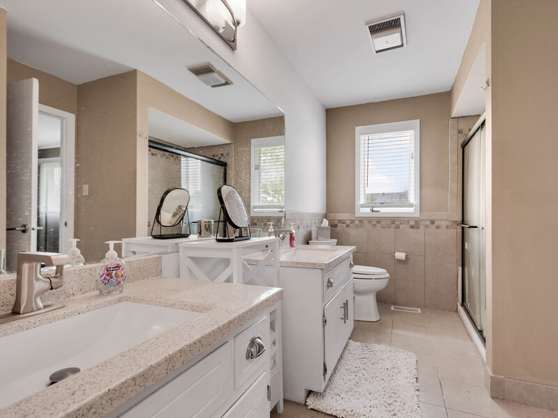 8218 170th Street Tinley Park IL 60477