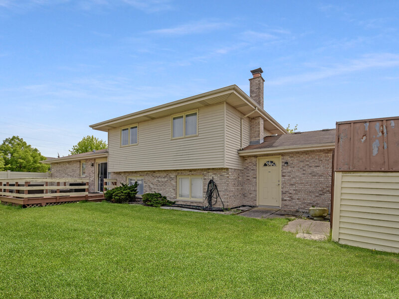 8218 170th Street Tinley Park IL 60477