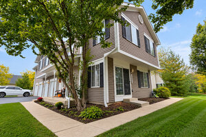 Photo of 1331 Lowell Drive South Elgin IL 60177