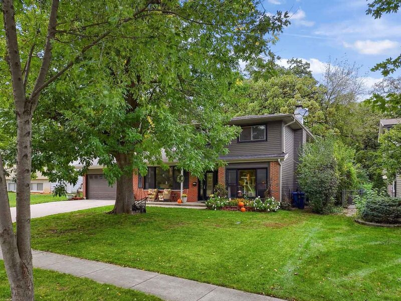 430 Spruce Drive Schaumburg IL 60193