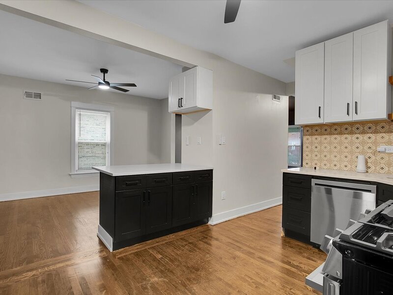 5465 W Cortez Street Chicago IL 60651