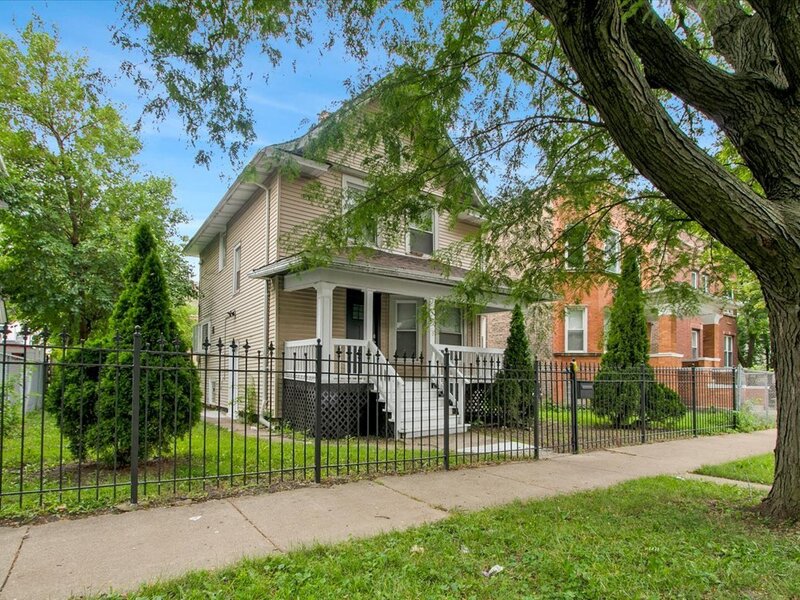 5465 W Cortez Street Chicago IL 60651