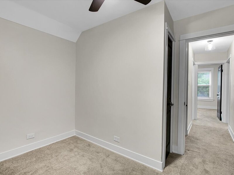 5465 W Cortez Street Chicago IL 60651