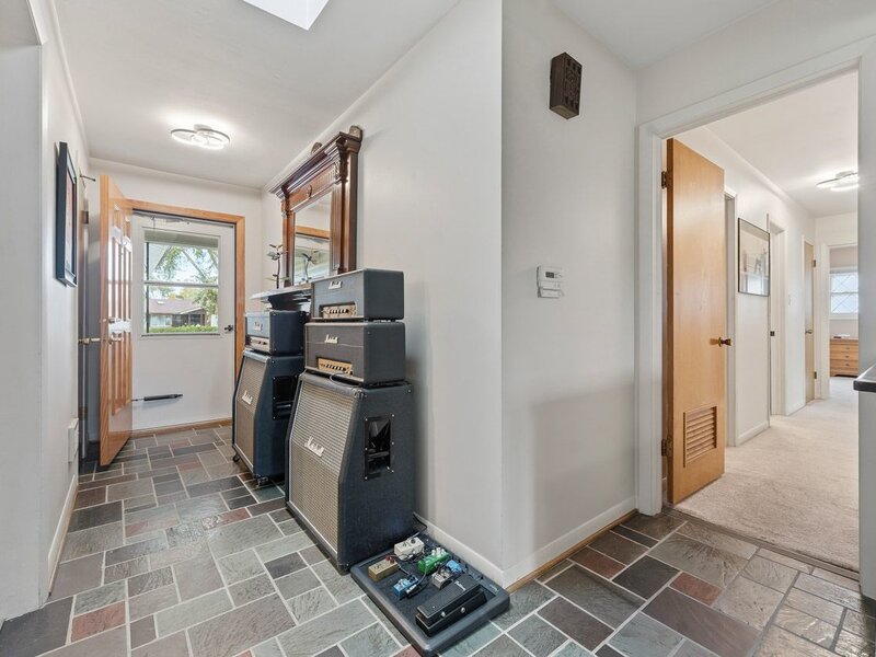 641 Clearmont Drive Elk Grove Village IL 60007
