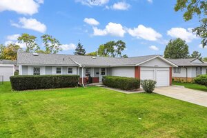 Photo of 641 Clearmont Drive Elk Grove Village IL 60007