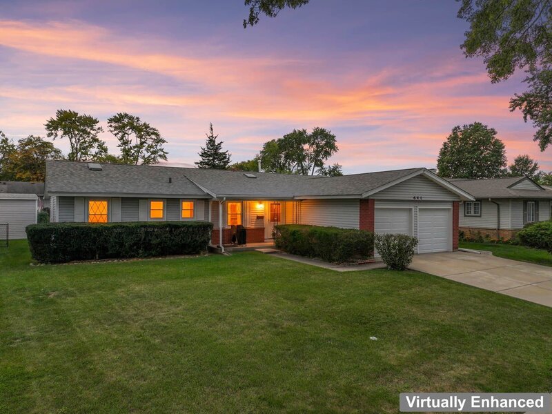 641 Clearmont Drive Elk Grove Village IL 60007