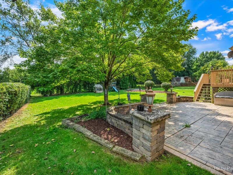 1468 Plum Grove Court Carol Stream IL 60188