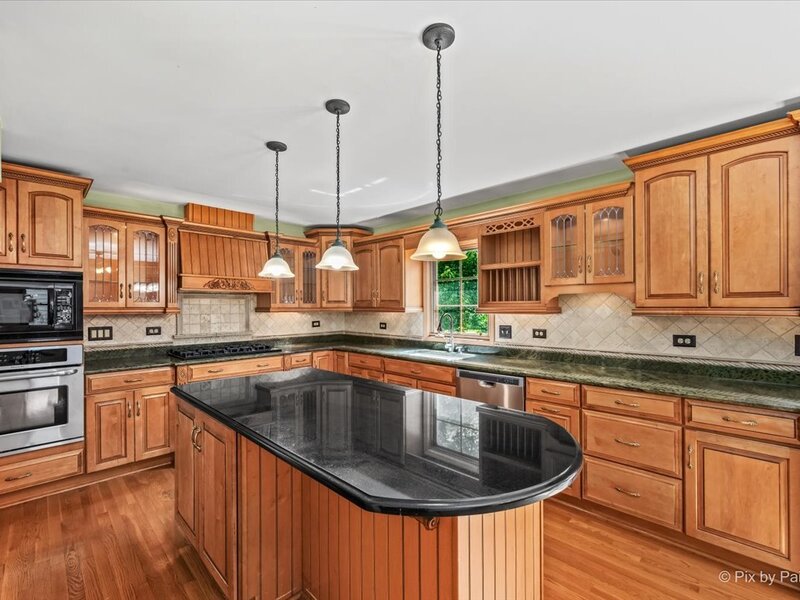 1468 Plum Grove Court Carol Stream IL 60188