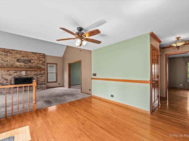 1468 Plum Grove Court Carol Stream IL 60188