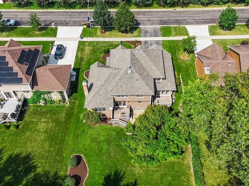 1468 Plum Grove Court Carol Stream IL 60188