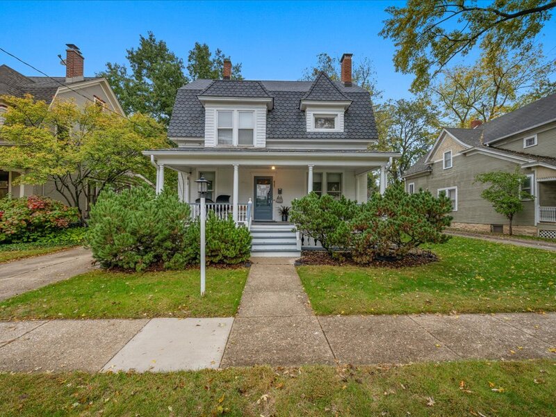 621 Hardin Avenue Aurora IL 60506