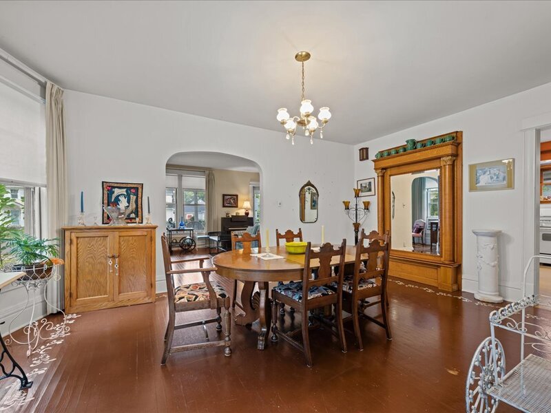 621 Hardin Avenue Aurora IL 60506