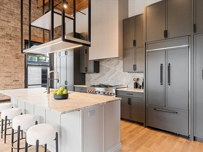 368 W Huron Street Chicago IL 60654