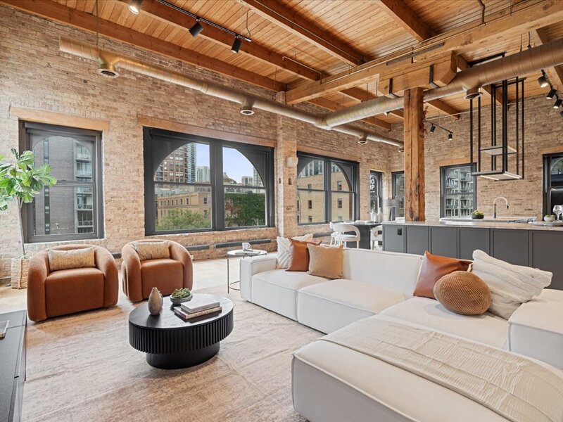 368 W Huron Street Chicago IL 60654