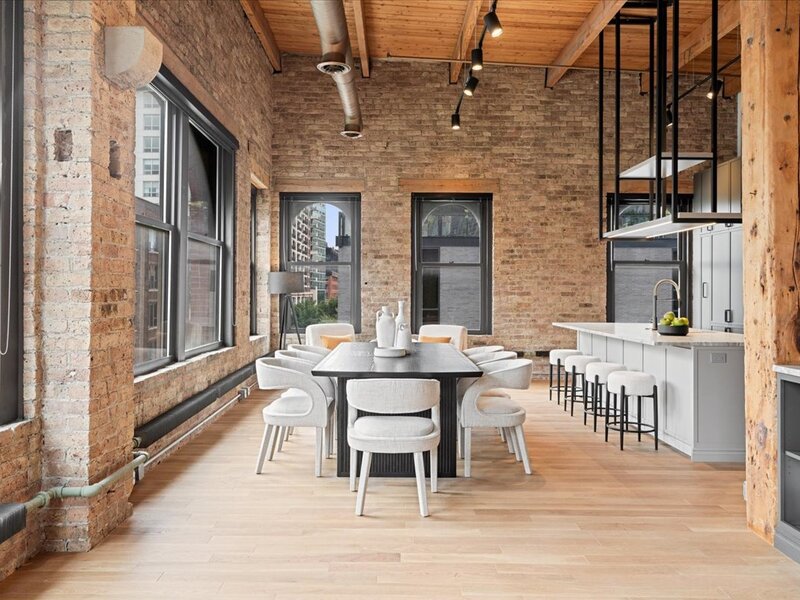 368 W Huron Street Chicago IL 60654