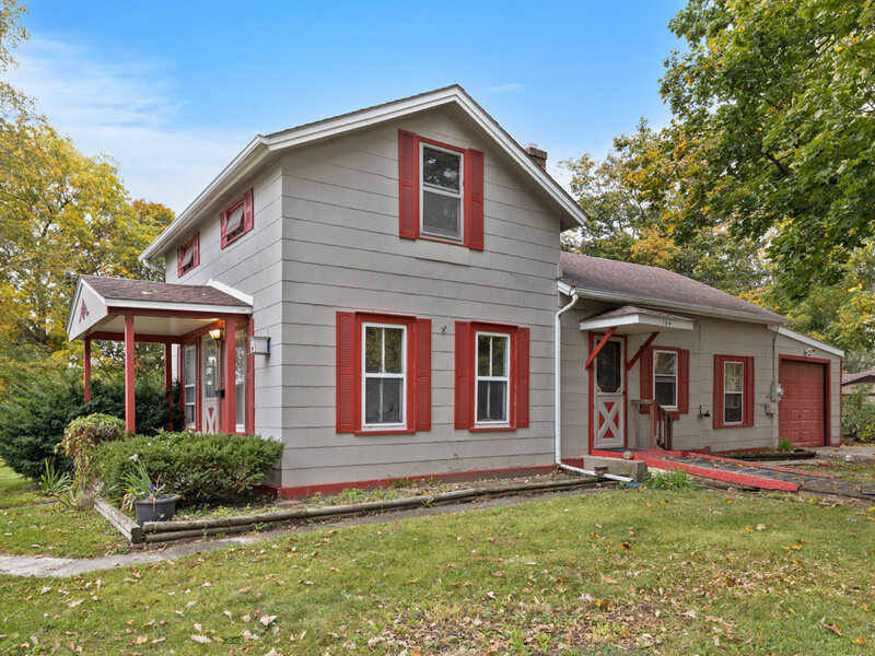 704 W Grant Highway Marengo IL 60152