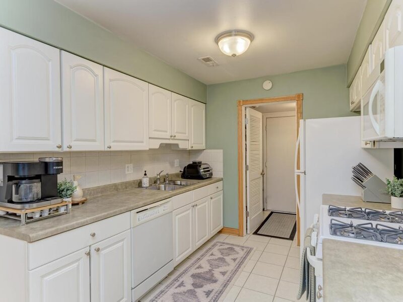 5522 Barclay Court Clarendon Hills IL 60514