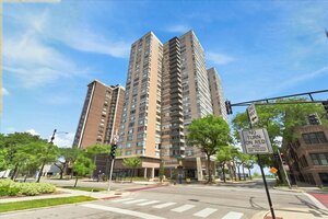 Photo of 6301 N Sheridan Road Chicago IL 60660 Unit 3D