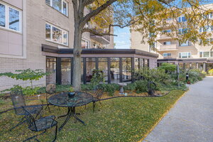 Photo of 6401 Lincoln Avenue Morton Grove IL 60053 Unit 210