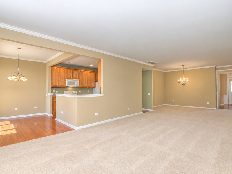2480 Harvest Valley Elgin IL 60124
