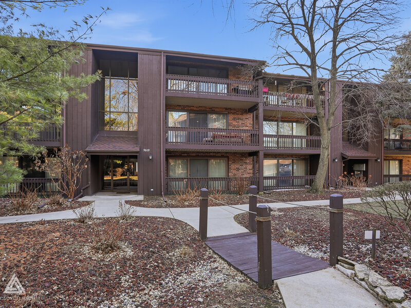 9609 Austin Avenue Oak Lawn IL 60453