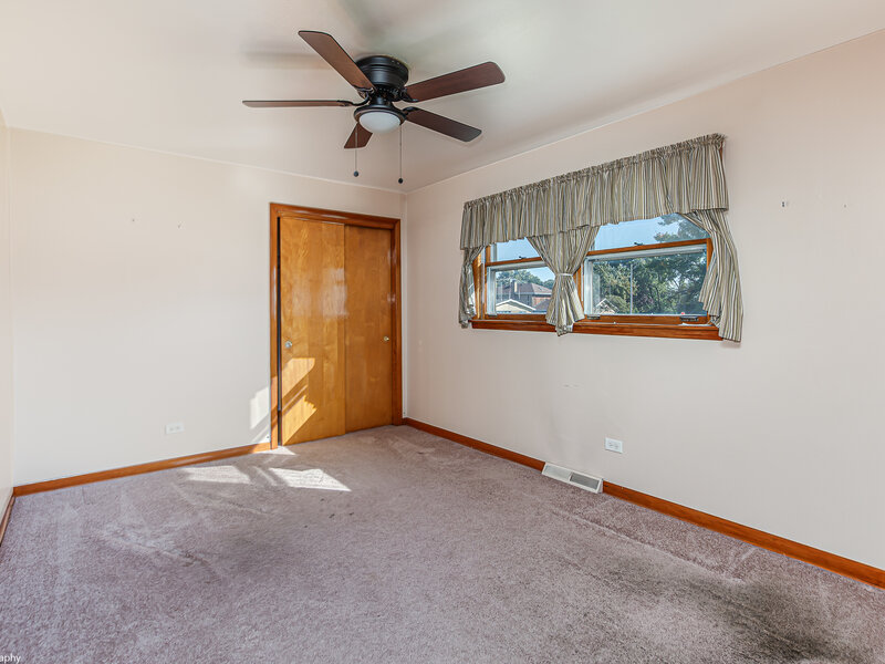5101 W 83rd Street Burbank IL 60459