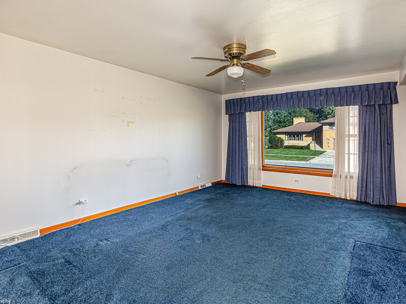 5101 W 83rd Street Burbank IL 60459