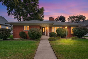 Photo of 726 S Union Street Aurora IL 60505