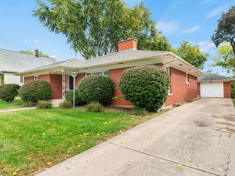 726 S Union Street Aurora IL 60505