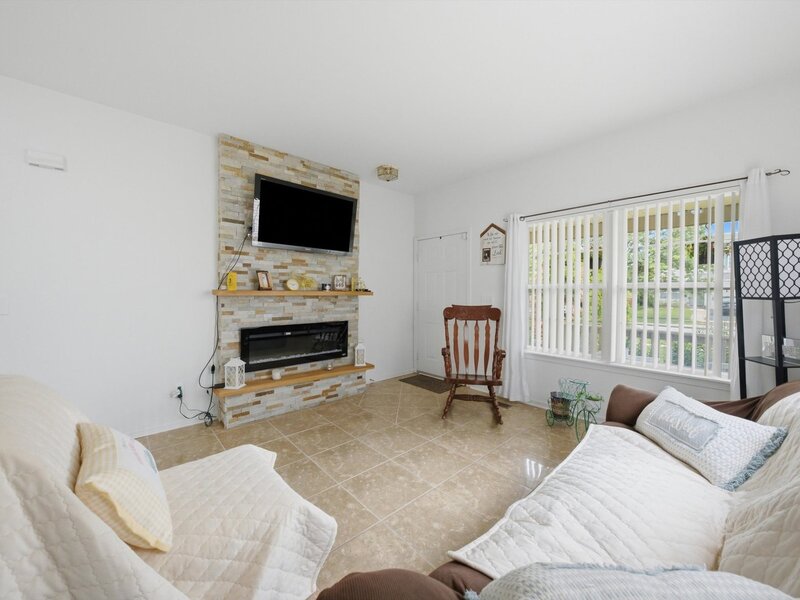 678 S Shannon Drive Romeoville IL 60446