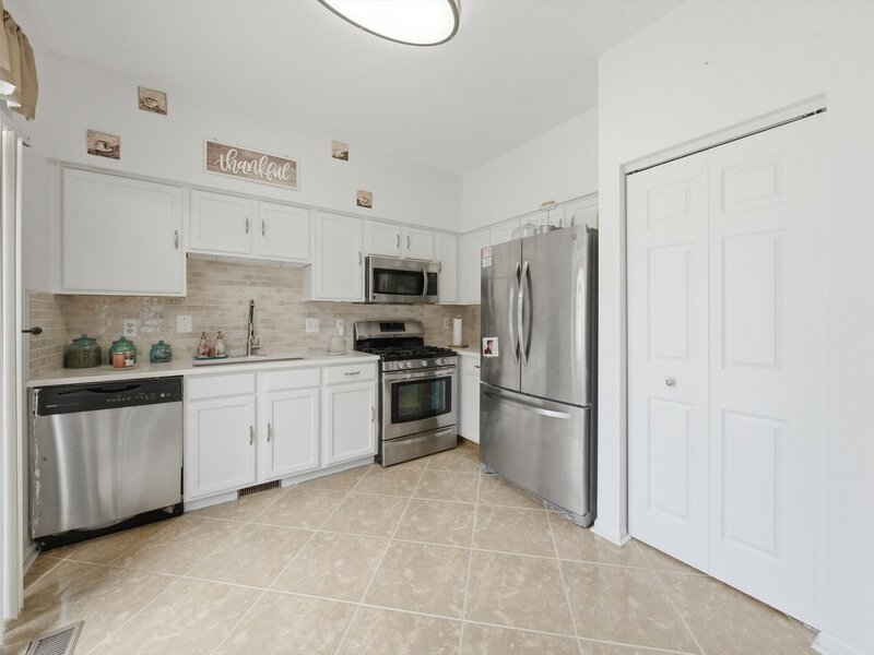 678 S Shannon Drive Romeoville IL 60446