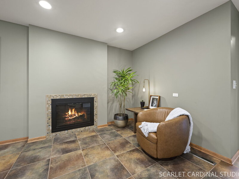 1608 Clyde Drive Naperville IL 60565