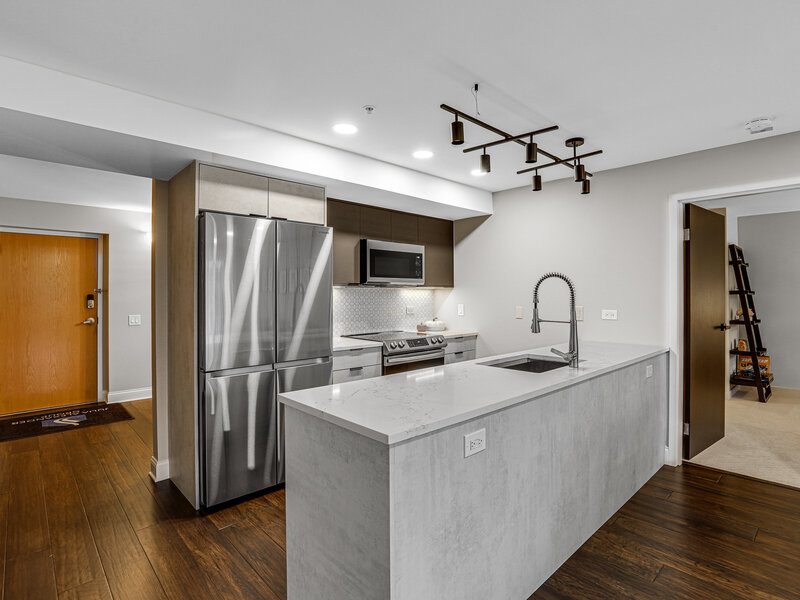 1800 Dewes Street Glenview IL 60025