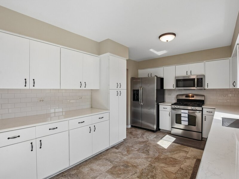 1931 Crossing Court Naperville IL 60540