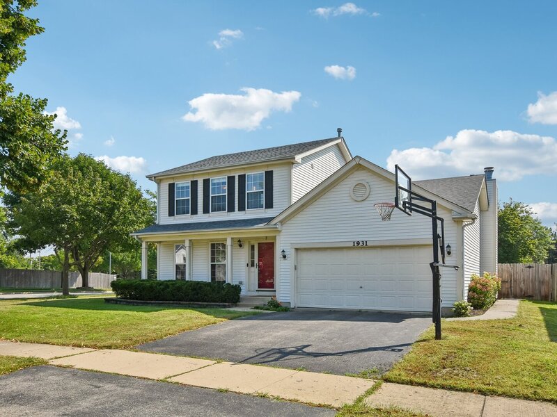1931 Crossing Court Naperville IL 60540