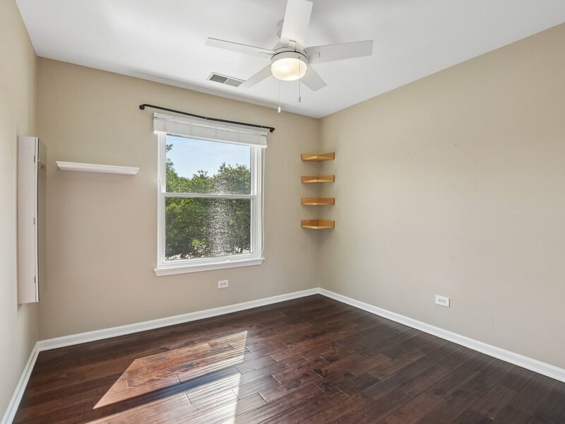 1931 Crossing Court Naperville IL 60540