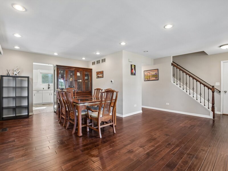 1931 Crossing Court Naperville IL 60540