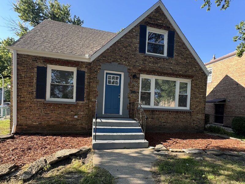 11056 S Sangamon Street Chicago IL 60643