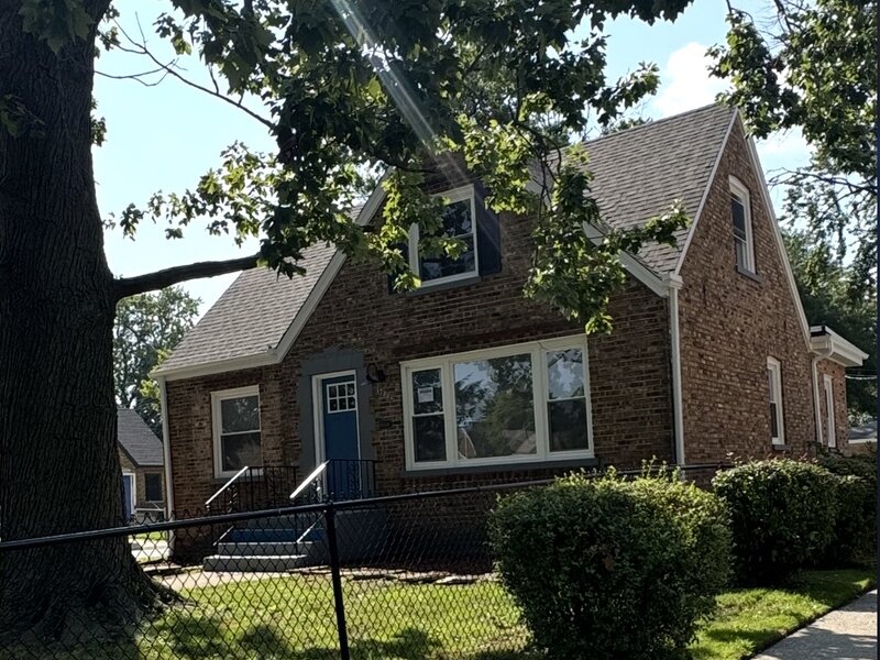11056 S Sangamon Street Chicago IL 60643