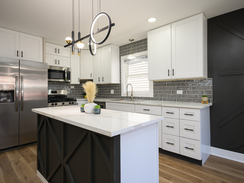 1005 W 103rd Street Chicago IL 60643