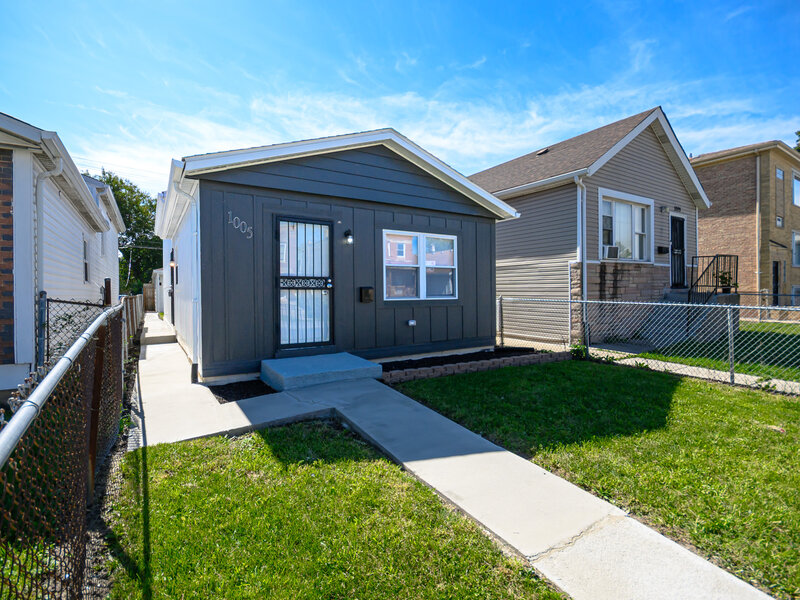 1005 W 103rd Street Chicago IL 60643