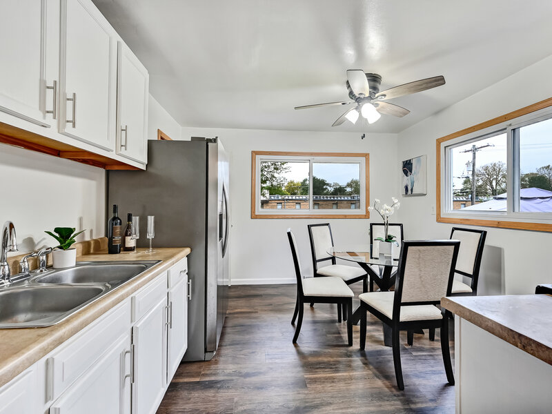 15548 Elm Street South Holland IL 60473
