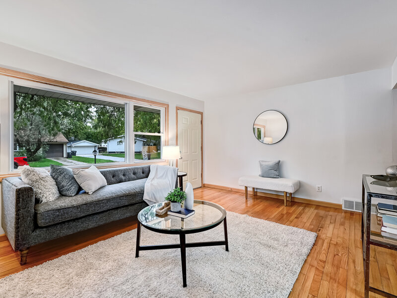 15548 Elm Street South Holland IL 60473
