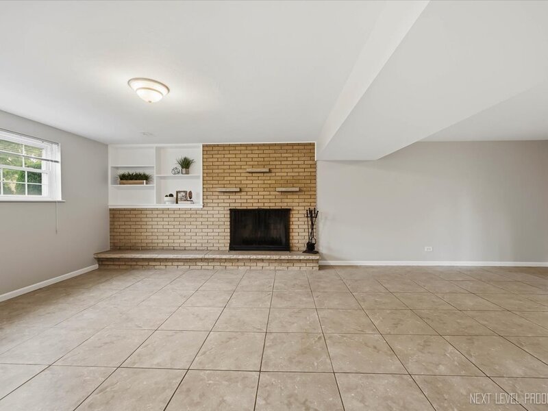 427 Chopin Court Schaumburg IL 60193